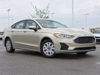 Used 2019 Ford Fusion S image 1