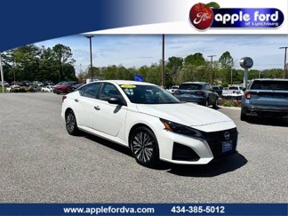 Used 2024 Nissan Altima 2.5 SV image 1