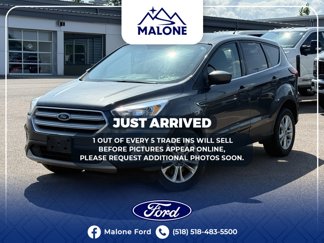 Used 2019 Ford Escape SE image 1
