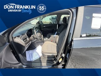 Used 2023 Chevrolet Equinox LT image 1