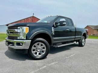 Used 2017 Ford F350 Lariat w/ Chrome Package image 1