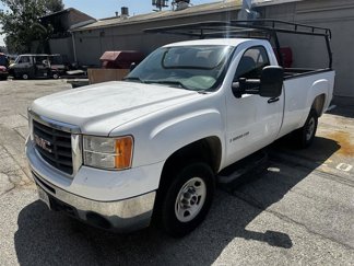 Used 2009 GMC Sierra 2500 W/T image 1