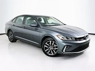 New 2025 Volkswagen Jetta SE image 1