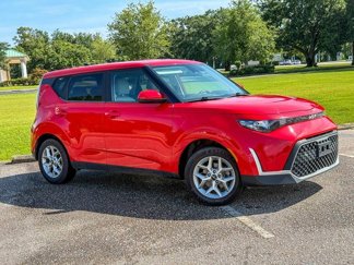 Used 2023 Kia Soul LX w/ LX Technology Package image 1