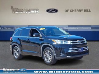 Used 2018 Toyota Highlander XLE image 1