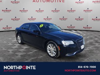 Used 2017 Chrysler 300 Limited image 1