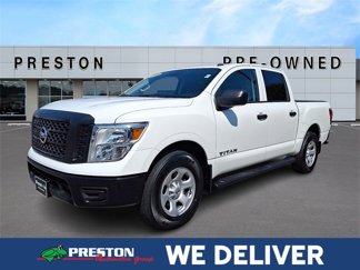 Used 2019 Nissan Titan S image 1
