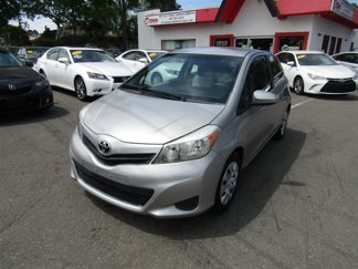 Used 2012 Toyota Yaris 2-Door Hatchback image 1