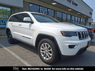 Used 2021 Jeep Grand Cherokee Laredo image 1