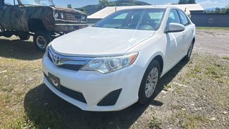 Used 2014 Toyota Camry L image 1