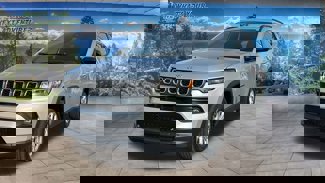 New 2025 Jeep Compass Latitude image 1