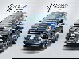 New 2025 Volkswagen Taos S image 1