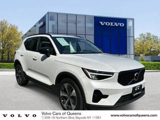 Certified 2023 Volvo XC40 B5 Plus w/ Driver Assist Package image 1
