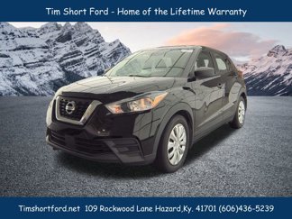 Used 2020 Nissan Kicks S image 1