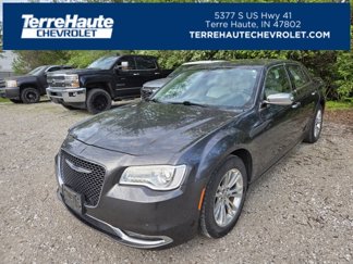 Used 2016 Chrysler 300 C image 1