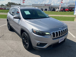 Used 2019 Jeep Cherokee Latitude Plus image 1