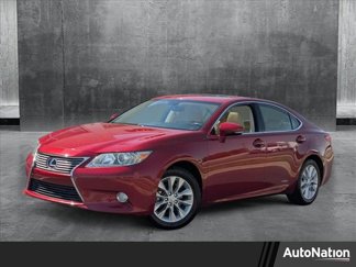 Used 2013 Lexus ES 300h image 1