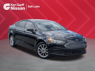 Used 2017 Ford Fusion SE w/ Fusion SE Technology Package image 1
