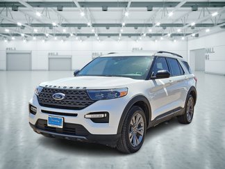 Used 2022 Ford Explorer XLT w/ Equipment Group 202A image 1