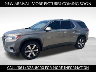 Used 2018 Chevrolet Traverse LT image 1