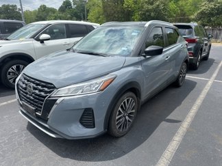 Used 2021 Nissan Kicks SV image 1