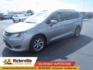 Used 2018 Chrysler Pacifica Limited image 1