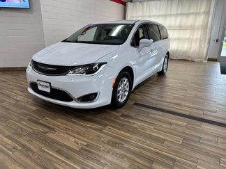 Certified 2020 Chrysler Pacifica Touring w/ Cold Weather Group image 1