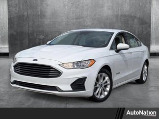 Used 2019 Ford Fusion SE image 1