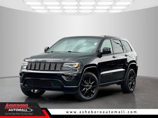 Used 2020 Jeep Grand Cherokee Altitude image 1