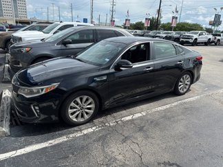 Used 2018 Kia Optima S image 1