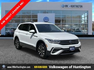Certified 2024 Volkswagen Tiguan S image 1