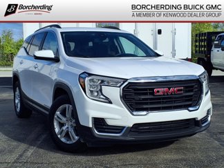 Used 2022 GMC Terrain SLE w/ Driver Convenience Package image 1