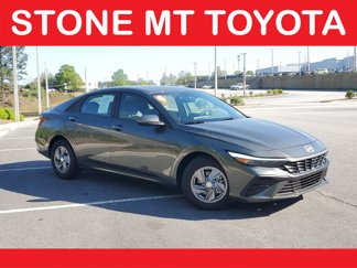 Used 2024 Hyundai Elantra SE image 1