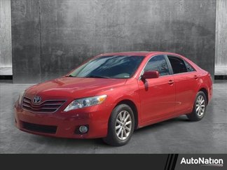 Used 2011 Toyota Camry XLE image 1