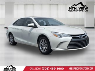 Used 2017 Toyota Camry XLE image 1
