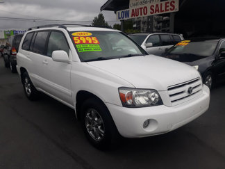 Used 2005 Toyota Highlander 4WD V6 w/ 3rd Row image 1