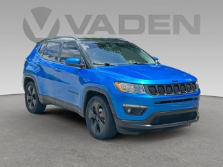 Used 2020 Jeep Compass Latitude image 1