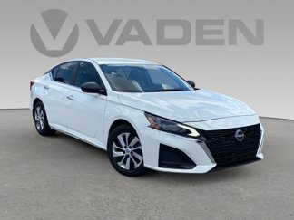 Used 2024 Nissan Altima 2.5 S image 1