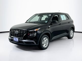 Used 2023 Hyundai Venue SE image 1