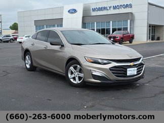 Used 2023 Chevrolet Malibu LS image 1
