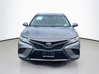 Used 2018 Toyota Camry XSE image 1