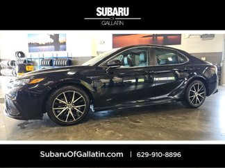 Used 2023 Toyota Camry SE image 1
