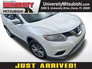 Used 2016 Nissan Rogue SV image 1