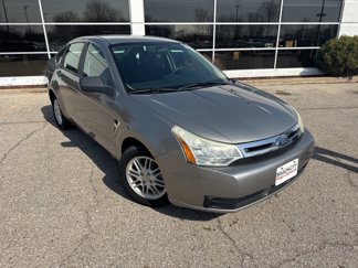 Used 2008 Ford Focus Sedan image 1