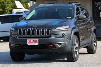 Used 2017 Jeep Cherokee Trailhawk w/ Trailer Tow Group image 1