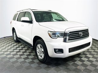 Used 2018 Toyota Sequoia SR5 image 1