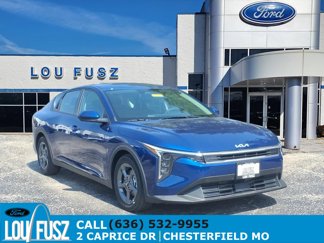 Used 2025 Kia K4 LXS image 1