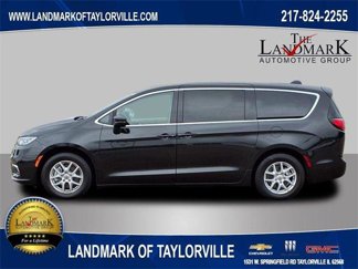 Used 2023 Chrysler Pacifica Touring-L image 1