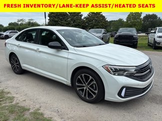 Used 2024 Volkswagen Jetta Sport image 1