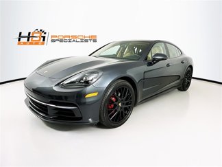 Used 2017 Porsche Panamera 4 image 1
